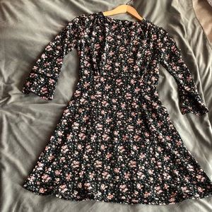 Floral Pattern Black Dress w/ Bell Sleeves